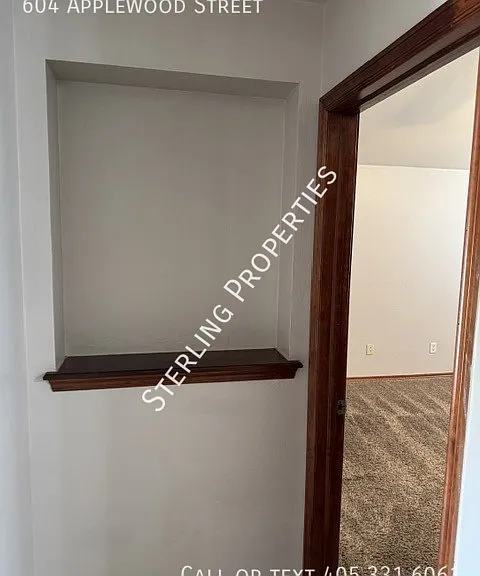 604 Applewood St — Photo 27