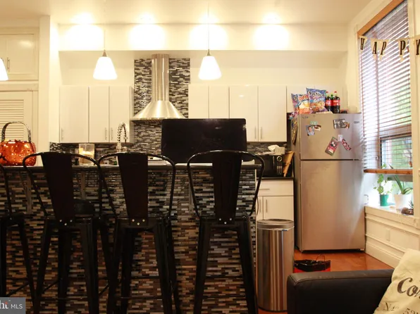 140 S 11th St #3, Philadelphia, PA 19107