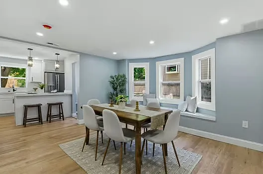 3 bed, 2.5 bath, 1655 sqft, $3,850 — Photo 3