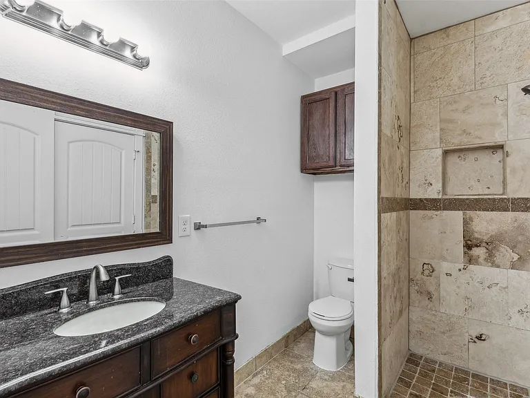 836 N Madison Ave #2 — Photo 8