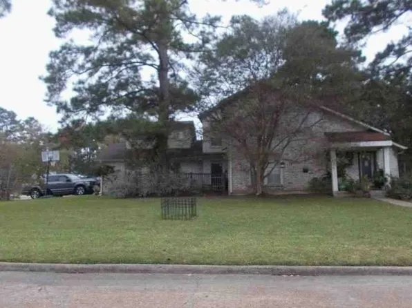12103 Hawthorne Dr, Montgomery, TX 77356