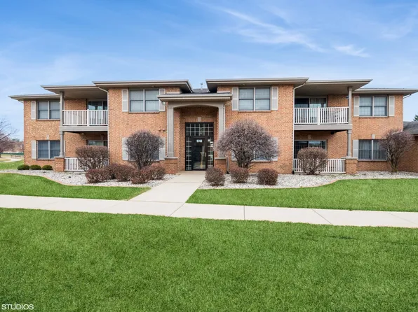 9743 Wildwood Ct Unit 1D, Highland, IN 46322