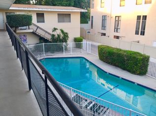 14906 Dickens St #14, Sherman Oaks, CA 91403