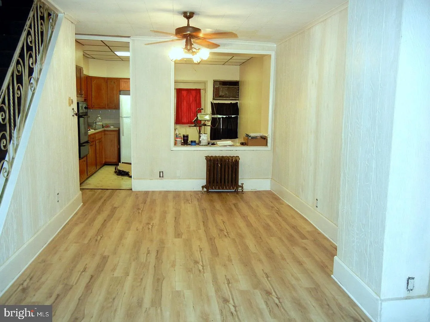 3 bed, 1.5 bath, 1081 sqft, $1,495 — Photo 2