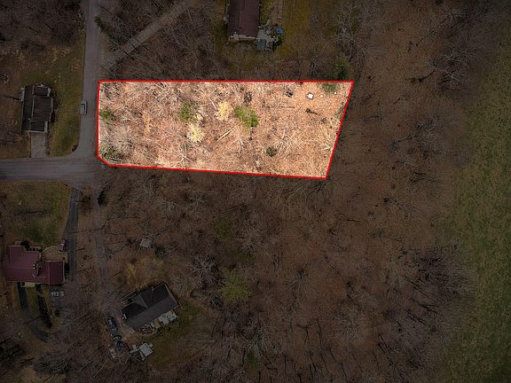 3rd image of Heather Glen Dr