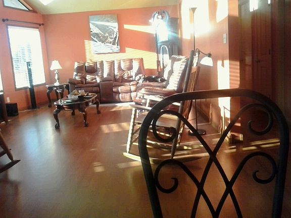 Morning Sun to Living Area : Breathless sunshine makes every day relaxing