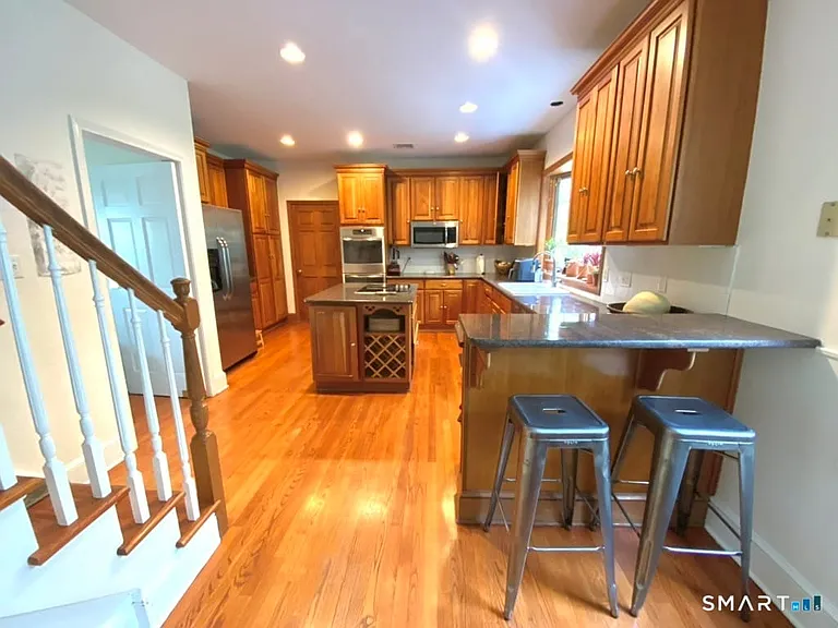 12 Carriage Hill Rd — Photo 9