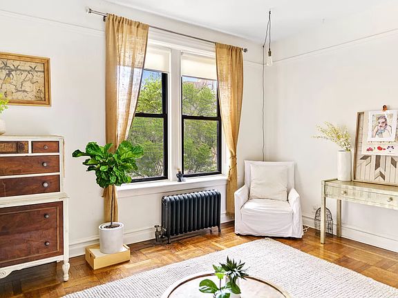 4th image of 277 Washington Ave APT 3I