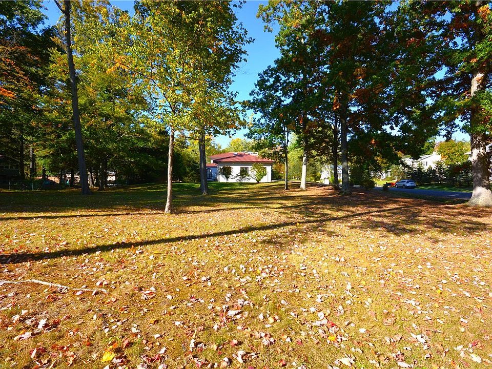 1st image of 0 Briarwood Dr #21