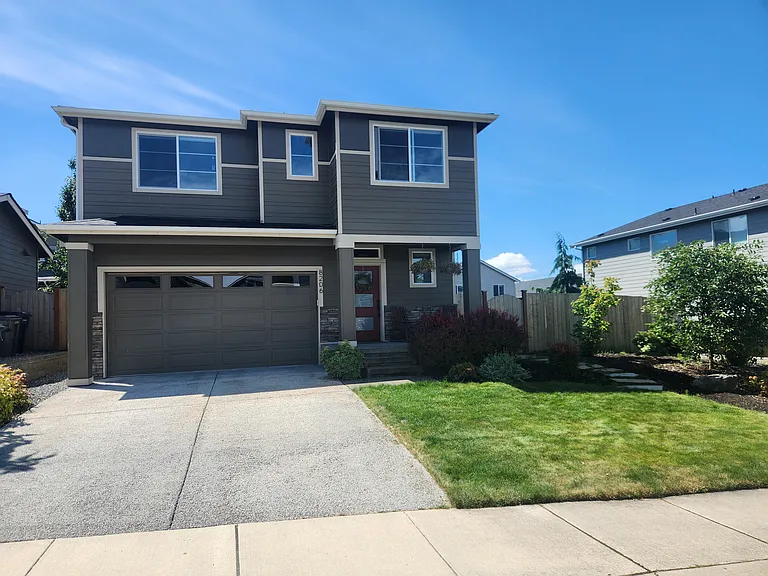 8206 15th St SE — Photo 1