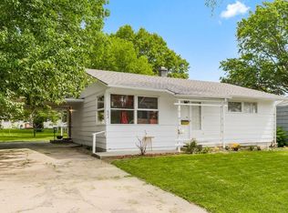 602 SE 4th St, Lees Summit, MO 64063