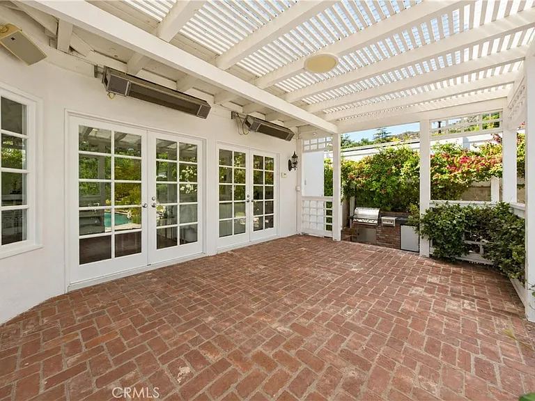 5188 Vista Miguel Dr — Photo 38