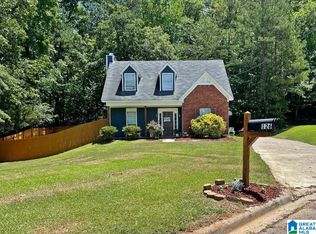 126 Carriage Dr, Alabaster, AL 35114