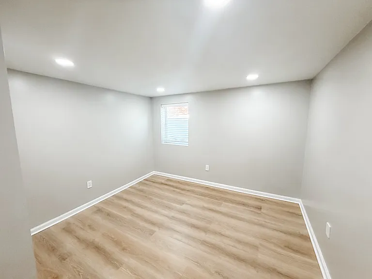 9023 Southview Ln — Photo 16