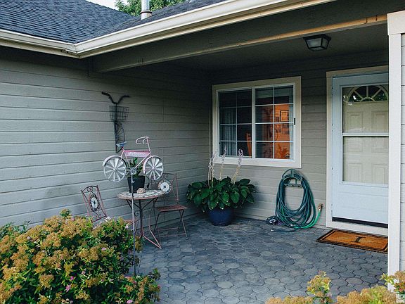 4th image of 1368 Granborough Dr