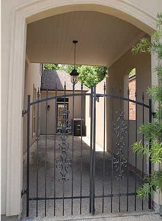 2nd image of 2311 Creekwood Dr