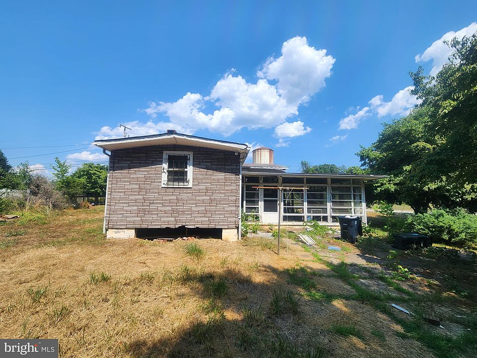 2nd image of 4900 Glenn Dale Rd