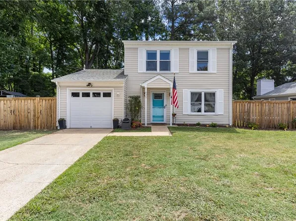 695 Chatsworth Dr, Newport News, VA 23601
