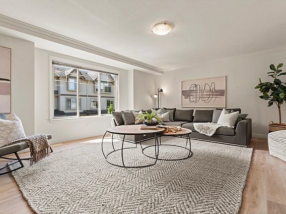 4th image of 5556 Peach Rd #34