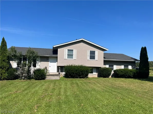 6283 Giddings Rd, Rootstown, OH 44272