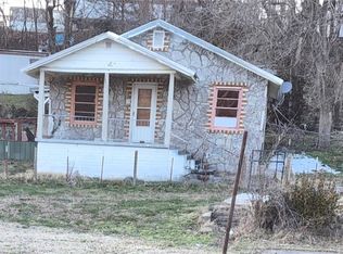 110 Highway 412, Alpena, AR 72611