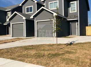 1612 Ash Crescent St, Fort Worth, TX 76104