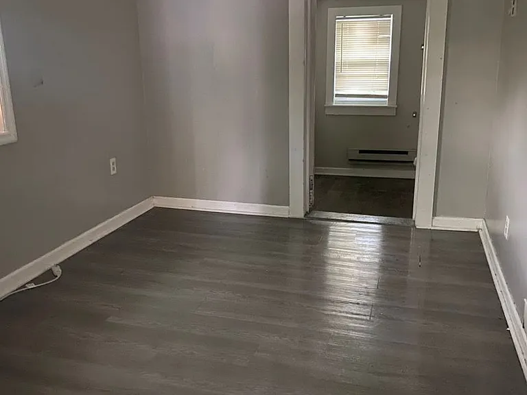 1808 W Davidson Ave — Photo 3