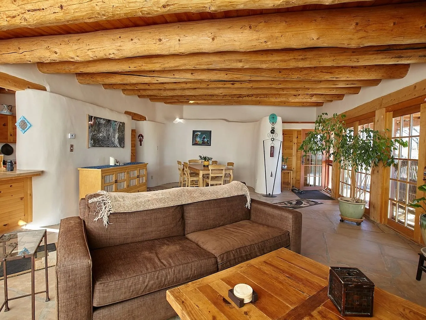 Panacea de Taos | Architect-Designed Earthship Retreat with Hot Tub, Mountain Views & Attached Ga... — Photo 3