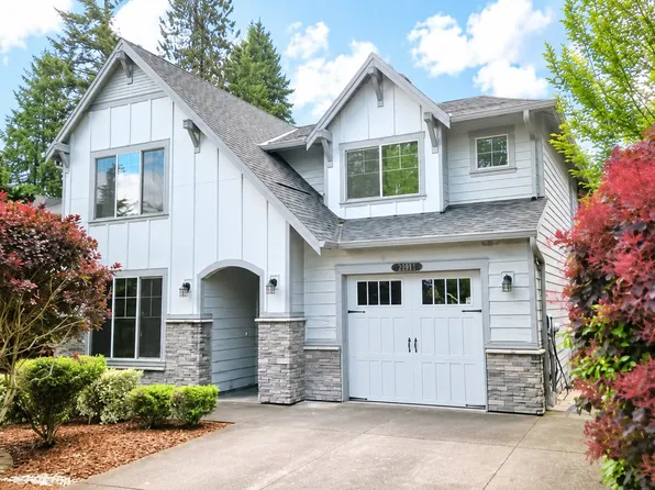 1053 Yates St, Lake Oswego, OR 97034