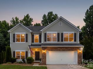 3041 Kilbeggan Dr, Clover, SC 29710