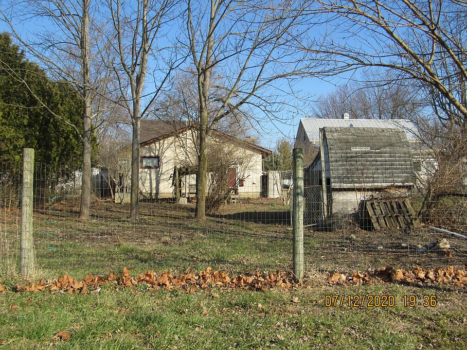 2nd image of 517 Yates St