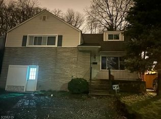 236 Grace St, Roselle, NJ 07203