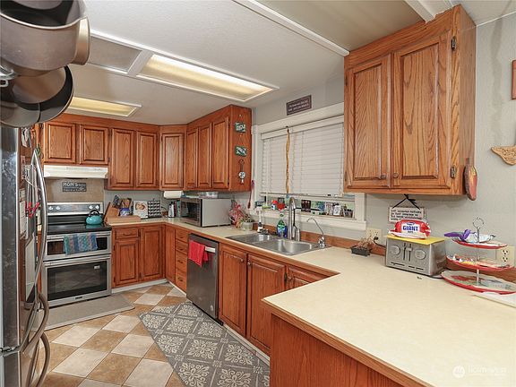 5th image of 4524 87th Avenue NE