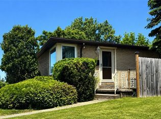 2 Yale Pl, Buffalo, NY 14210