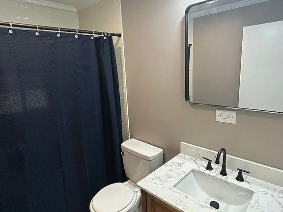 5th image of 4043 Henry Rd