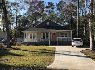 321 NE 56th St, Oak Island, NC 28465