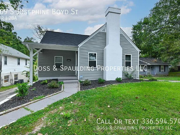 909 S Josephine Boyd St — Photo 1