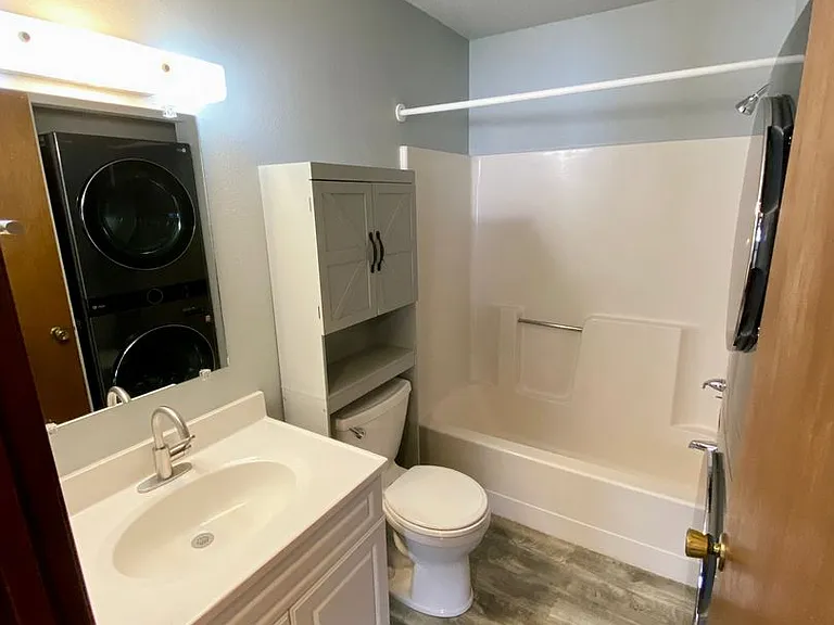 Aplin Duplex (4025/4027) — Photo 16