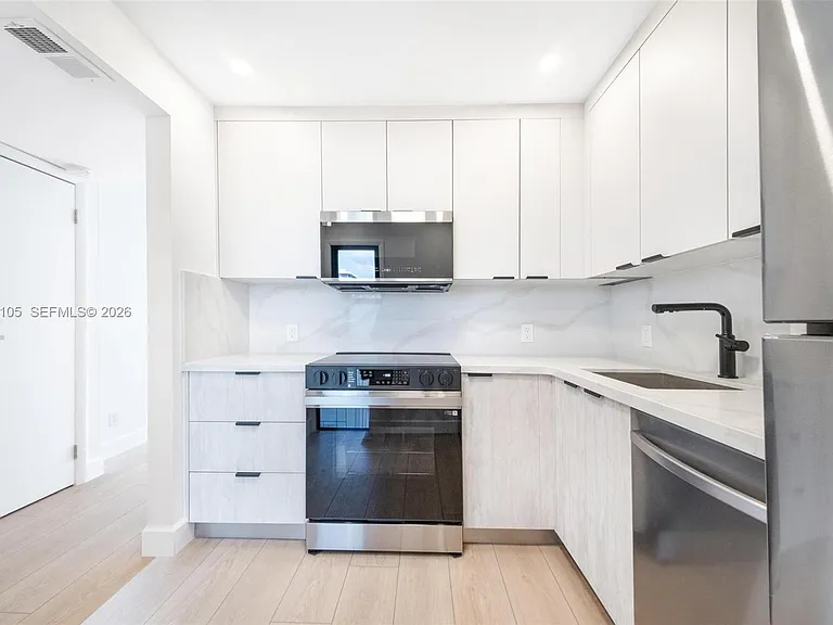 20400 W Country Club Dr #610 — Photo 13