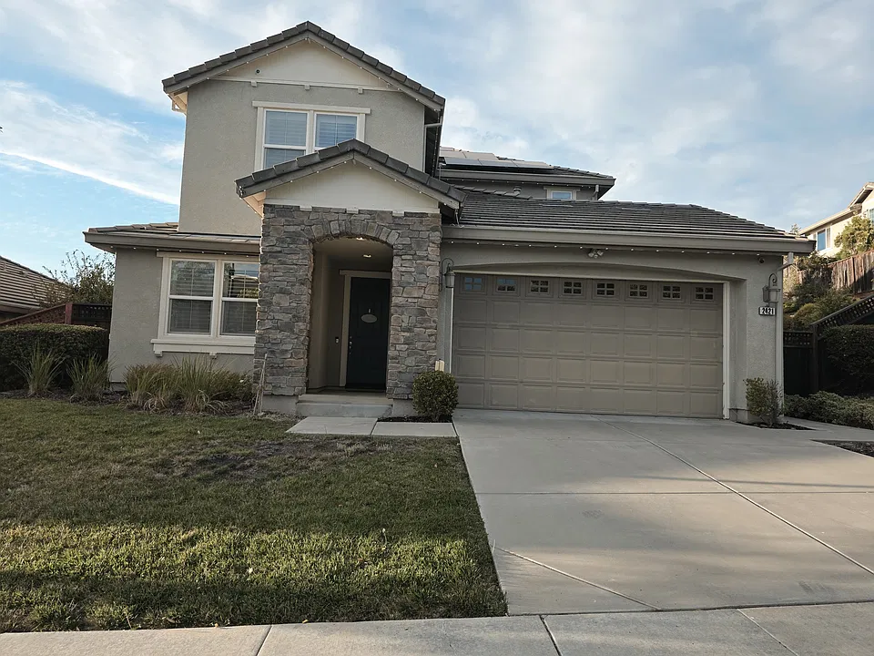 2421 Cantalise Dr
