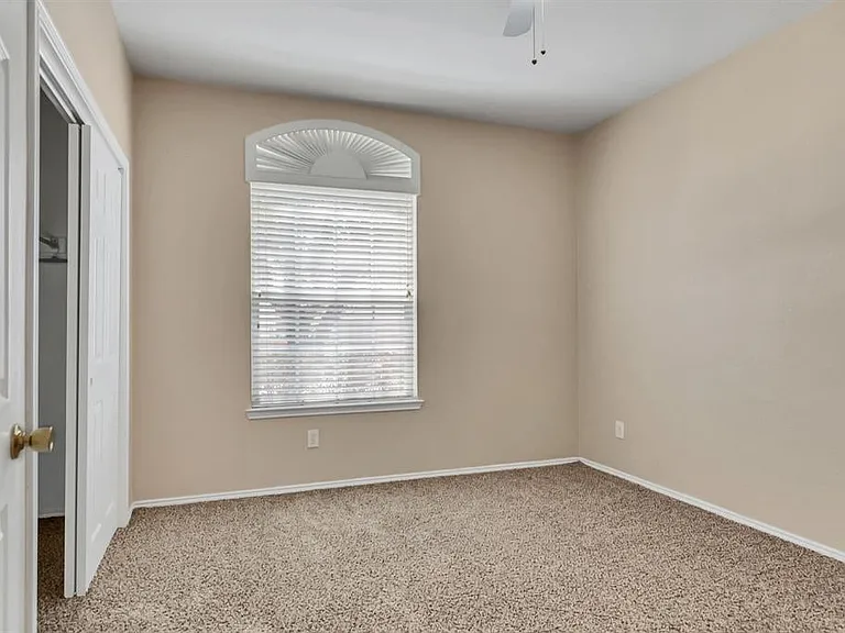 4105 Capstone Dr — Photo 23