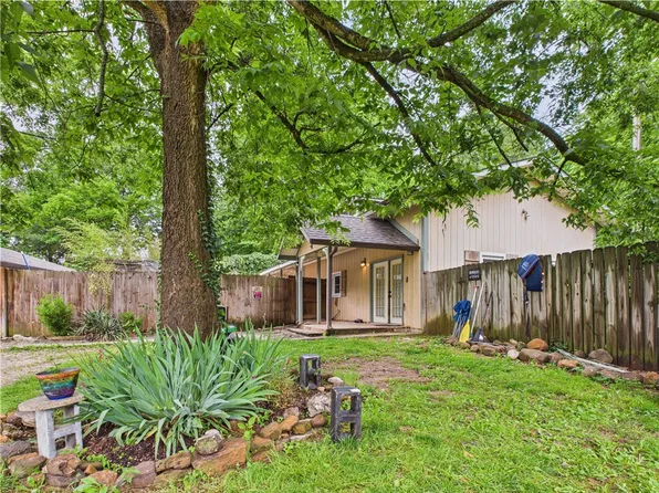 54 Southgate Dr, Harrison, AR 72601