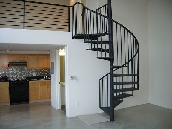 5th image of 18 Lansing St APT 406