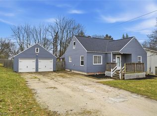 1852 Cramer Ave, Akron, OH