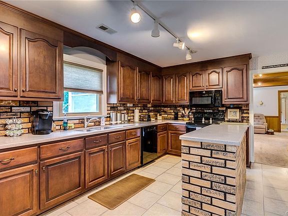 3rd image of 7335 Hidden Lake Estate Dr