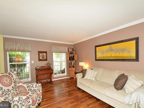 4th image of 15680 Piedmont Pl