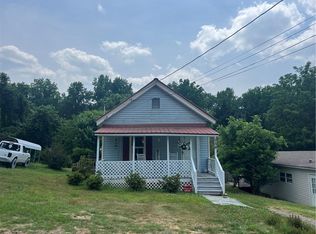 136 Cherokee Ave, Ball Ground, GA 30107