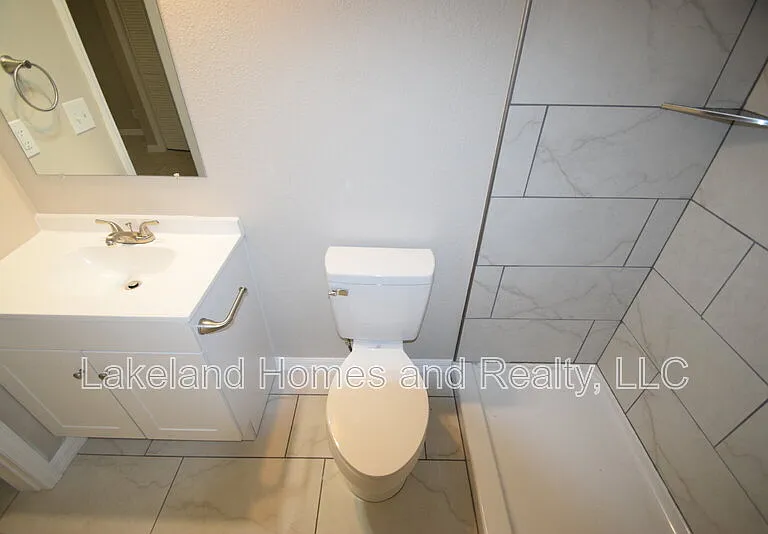 527 Garden Dr N #2 — Photo 7