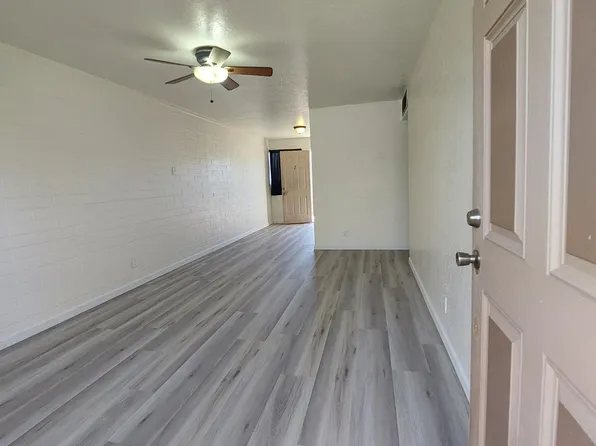 6609 N 54th Ave Unit 2, Glendale, AZ 85301