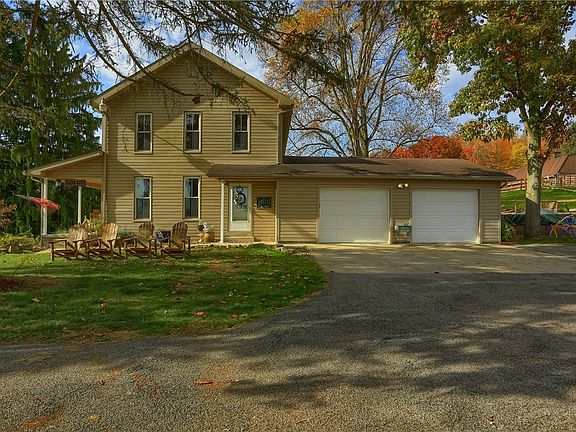 4th image of 321 Robinwood Farm Ln